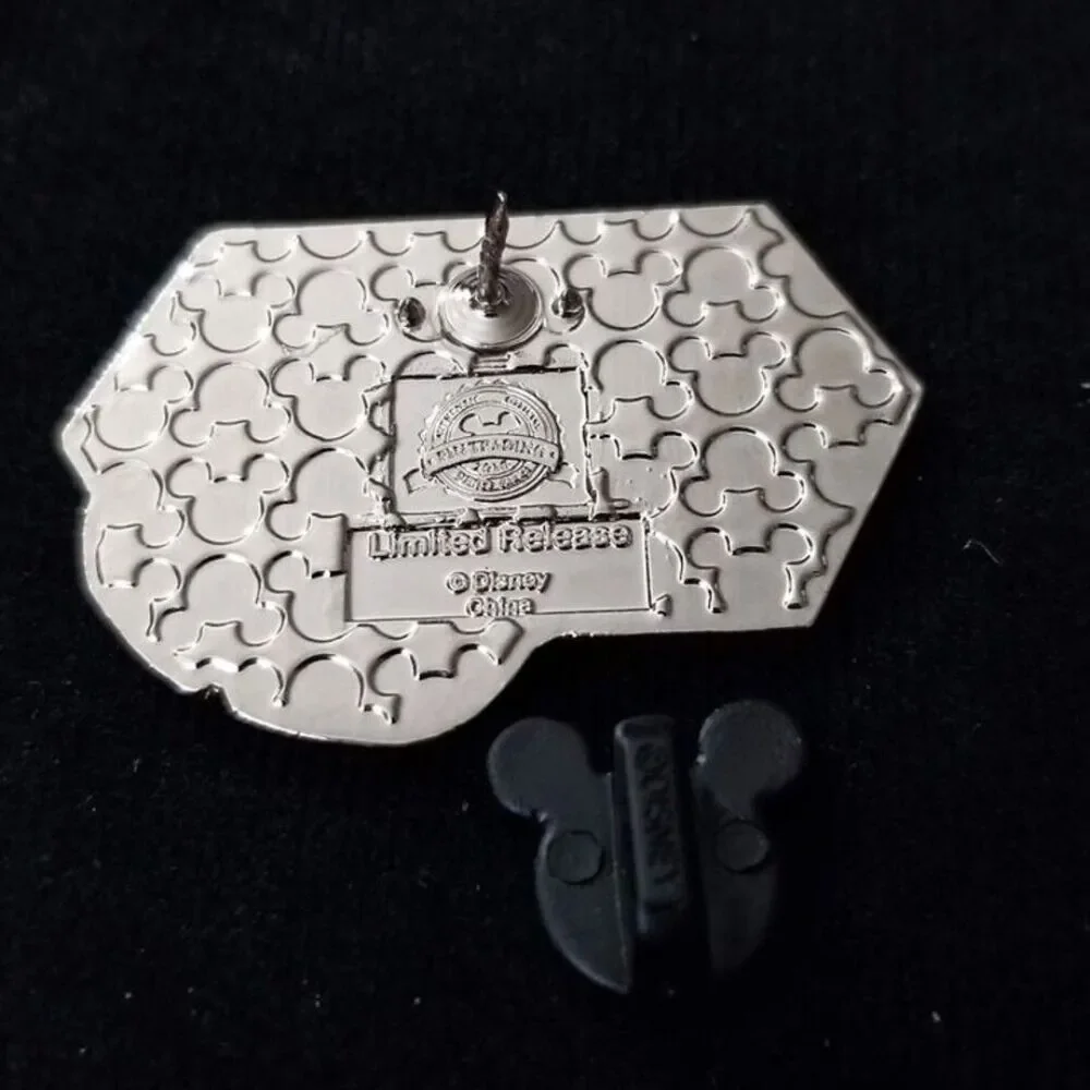 Disney Pin Tron Legacy Sam Flynn On Light Cycle ONLY Mystery Collection 81652 BB